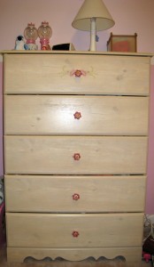 pretty Lily Rose five drawer dresser