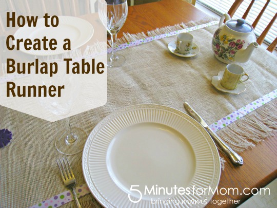 5MinutesforMom, table runner, burlap, tutorial