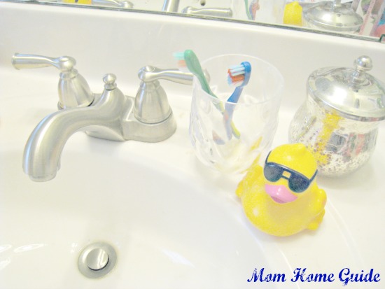 bathroom, rubber ducky