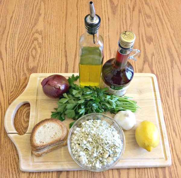 marinated blue cheese and onion appetizer spread ingredients