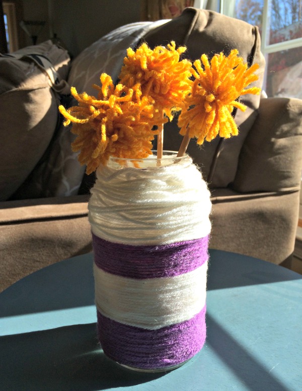 yarn flowers and vase craft