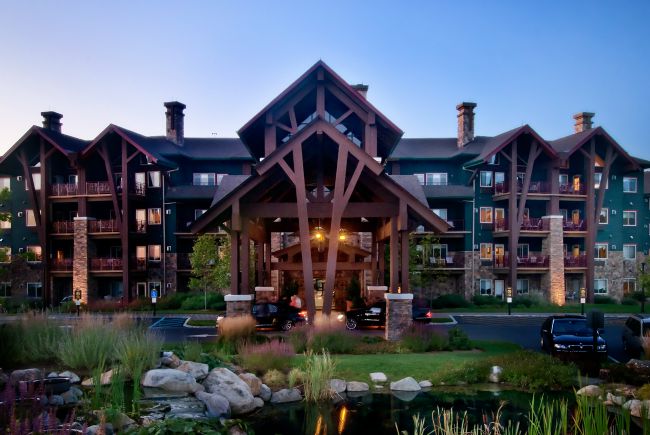 The Grand Cascades Lodge at Crystal Springs