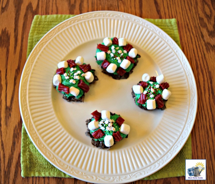 These decorated Cocoa Pebbles cereal bars are a fun holiday treat!