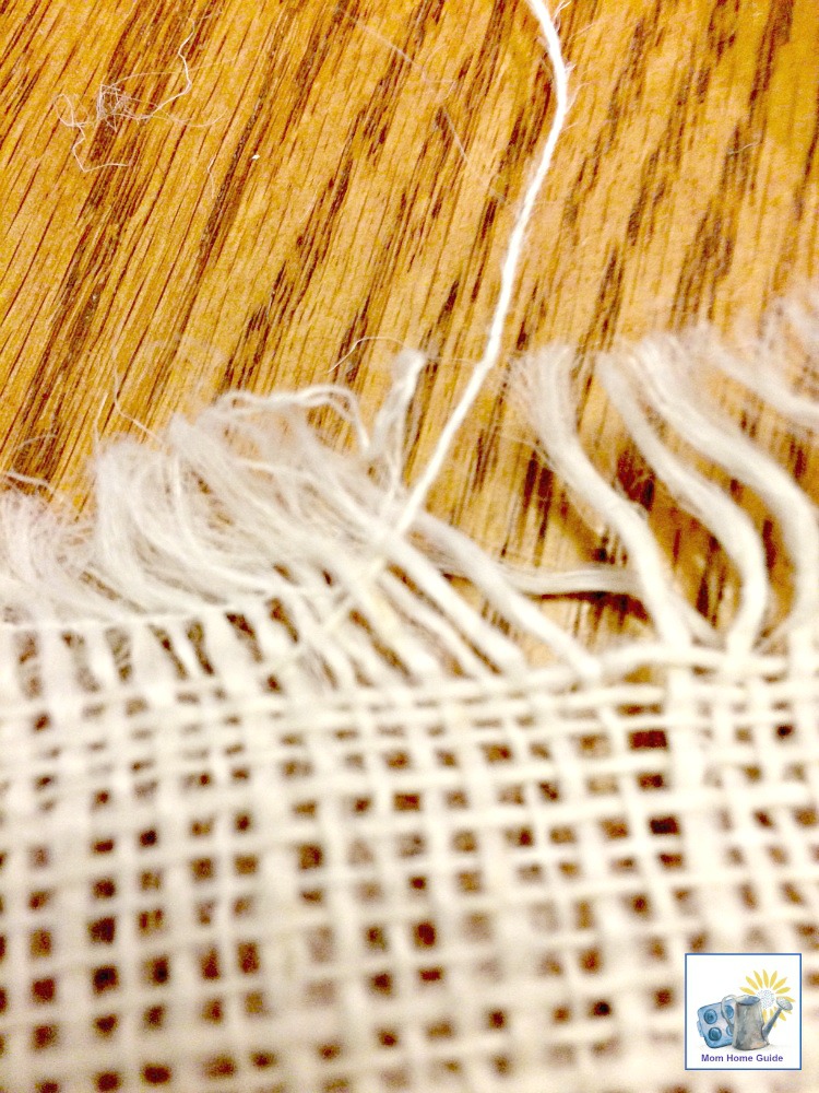 how to fringe burlap