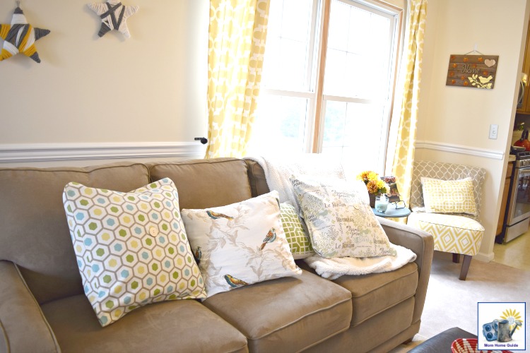 Styling a Sofa with Throw Pillows