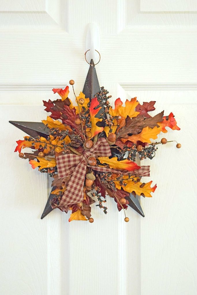 Autumn leaves barn star