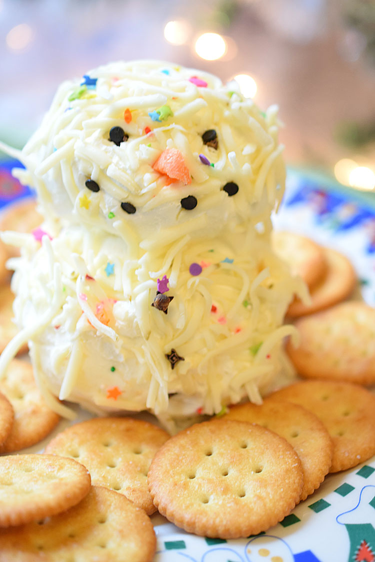 Christmas snowman cheese ball recipe for holidays parties and get togethers