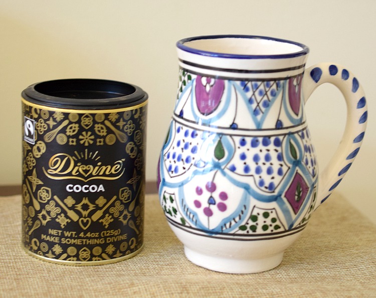 Globein Cozy ceramic mug from Tunisia and cocoa from Ghama