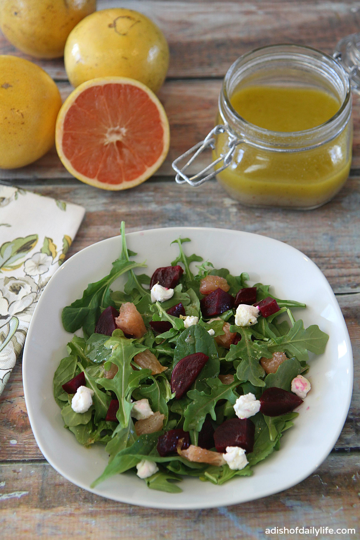 salad with beets, grapefruit and goat cheese