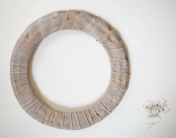 burlap wrapped metal wreath form