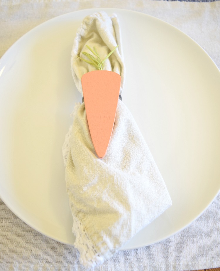 Easter carrot napkin ring