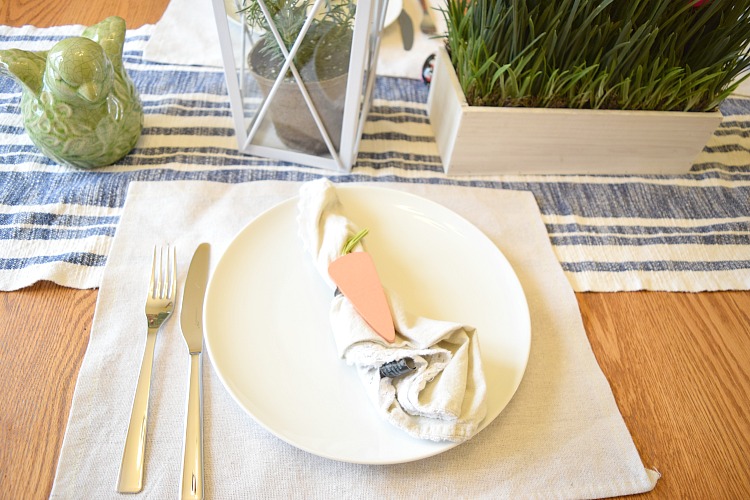 Fine porcelain dinner set and stainless streel flatware from Amara.com