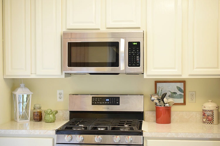 oak kitchen cabinets painted white