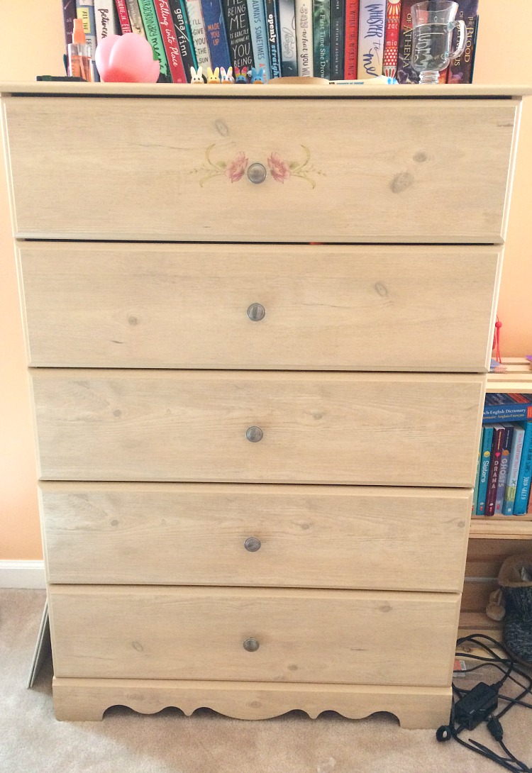dresser with replacement silver knobs