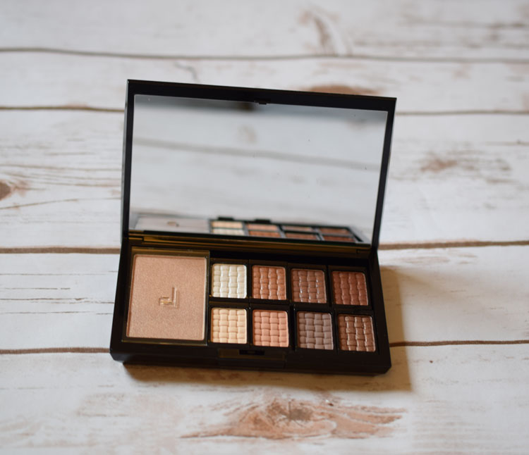 DOUCCE Freematic Eyeshadow  Pro Palette