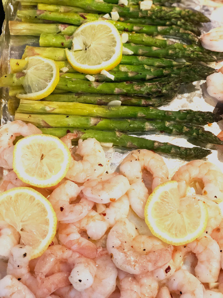 sheet pan roasted shrimp and asparagus dinner - a quick and easy meal