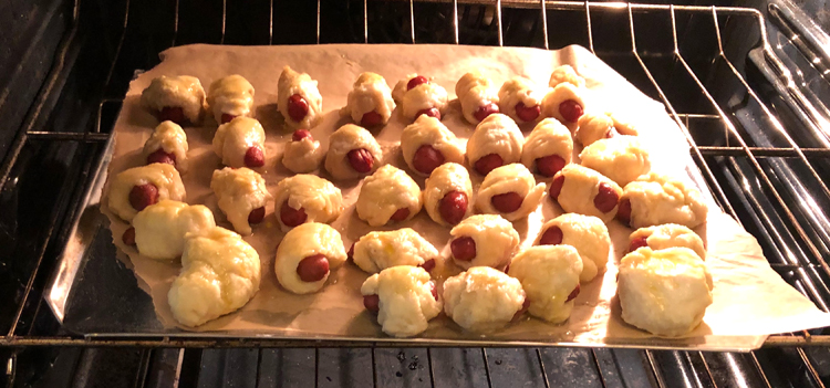 baking hot dog pretzel bites