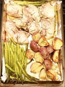 Recipe for a super easy and delicious rosemary chicken, asparagus and potato sheet pan dinner