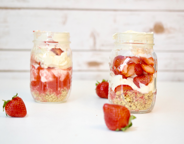 These easy no bake strawberry cheesecakes are so much fun and are so delicious!