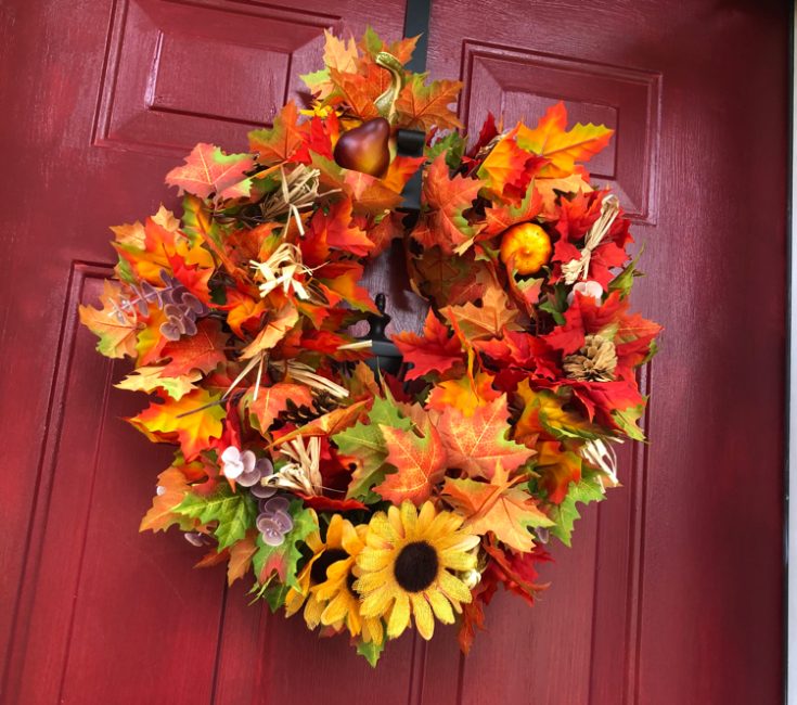 How to Make an Easy 10-Minute Fall Leaves Wreath - momhomeguide.com