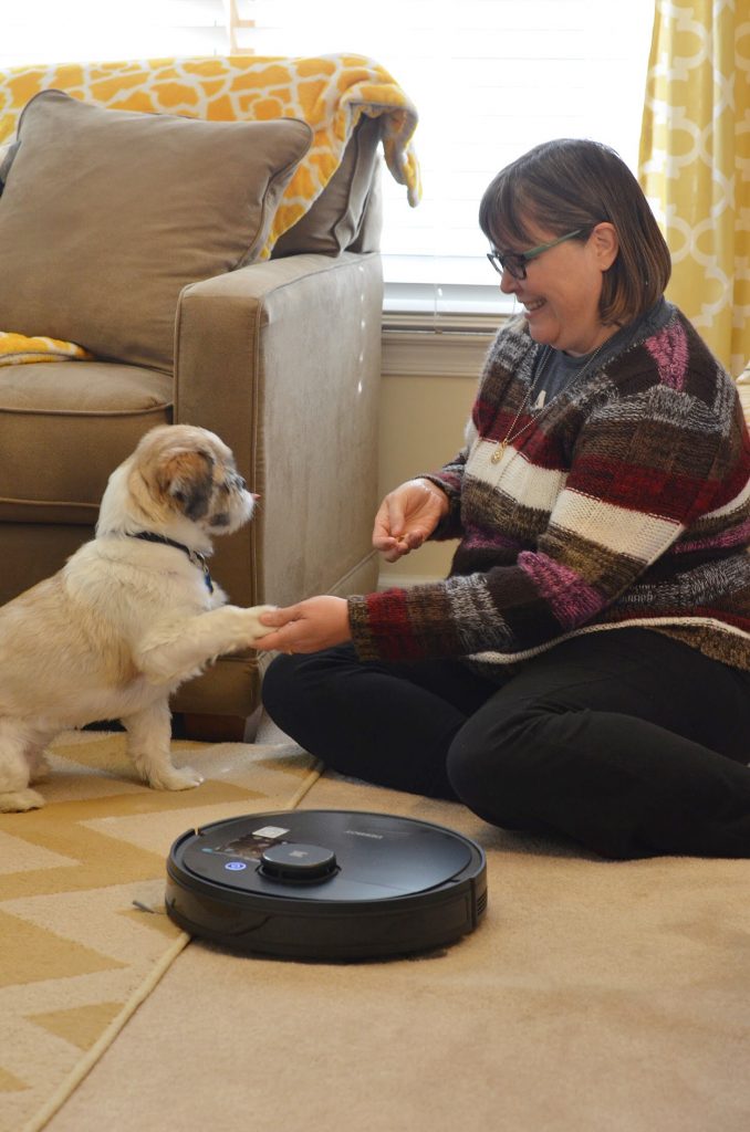 Ecovacs Deebot Ozmo 950 vacuum review -- I love how easy it is to keep my home clean with this robotic vacuum that also mops!