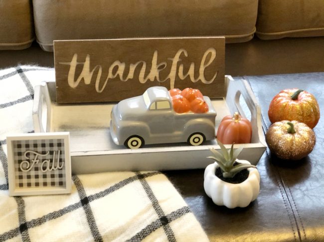 Easy Fall Thanksgiving Coffee Table Decor