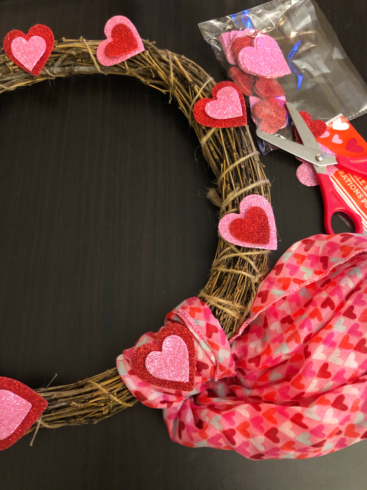 Check out how to make this easy Valentine's Day wreath with dollar store materials 