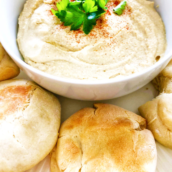 learn how to easily make homemade hummus with this recipe