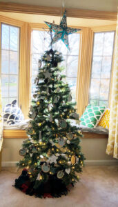 beautiful rustic tree decorated with DIY wood slices and salt dough ornaments