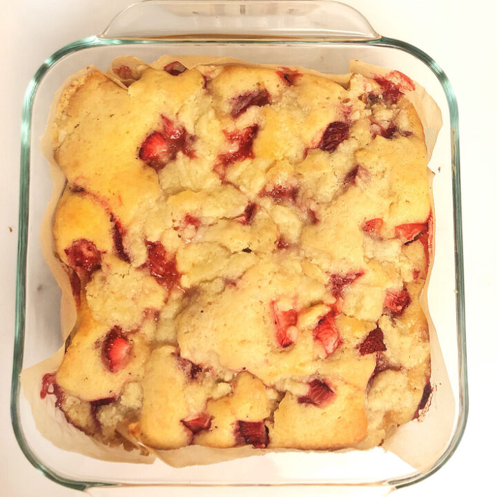 fresh strawberry coffee cake