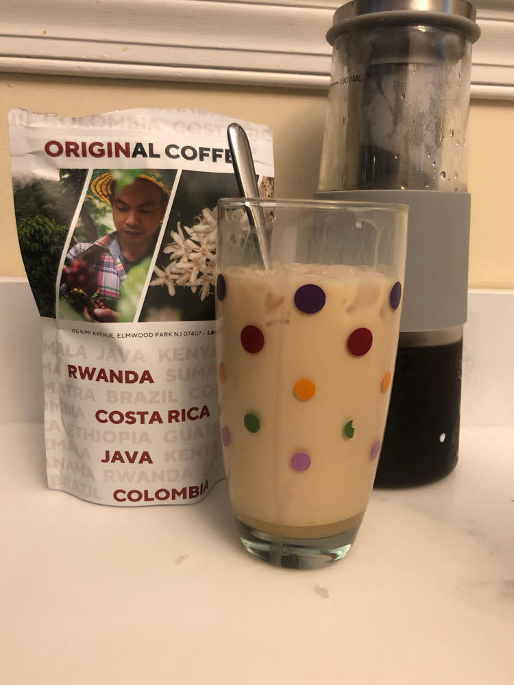 https://momhomeguide.com/wp-content/uploads/2022/07/cold-brew-recipe.jpg