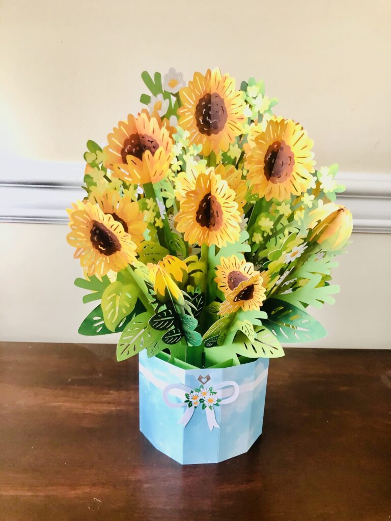 pop-op sunflower greeting card by Lovepops