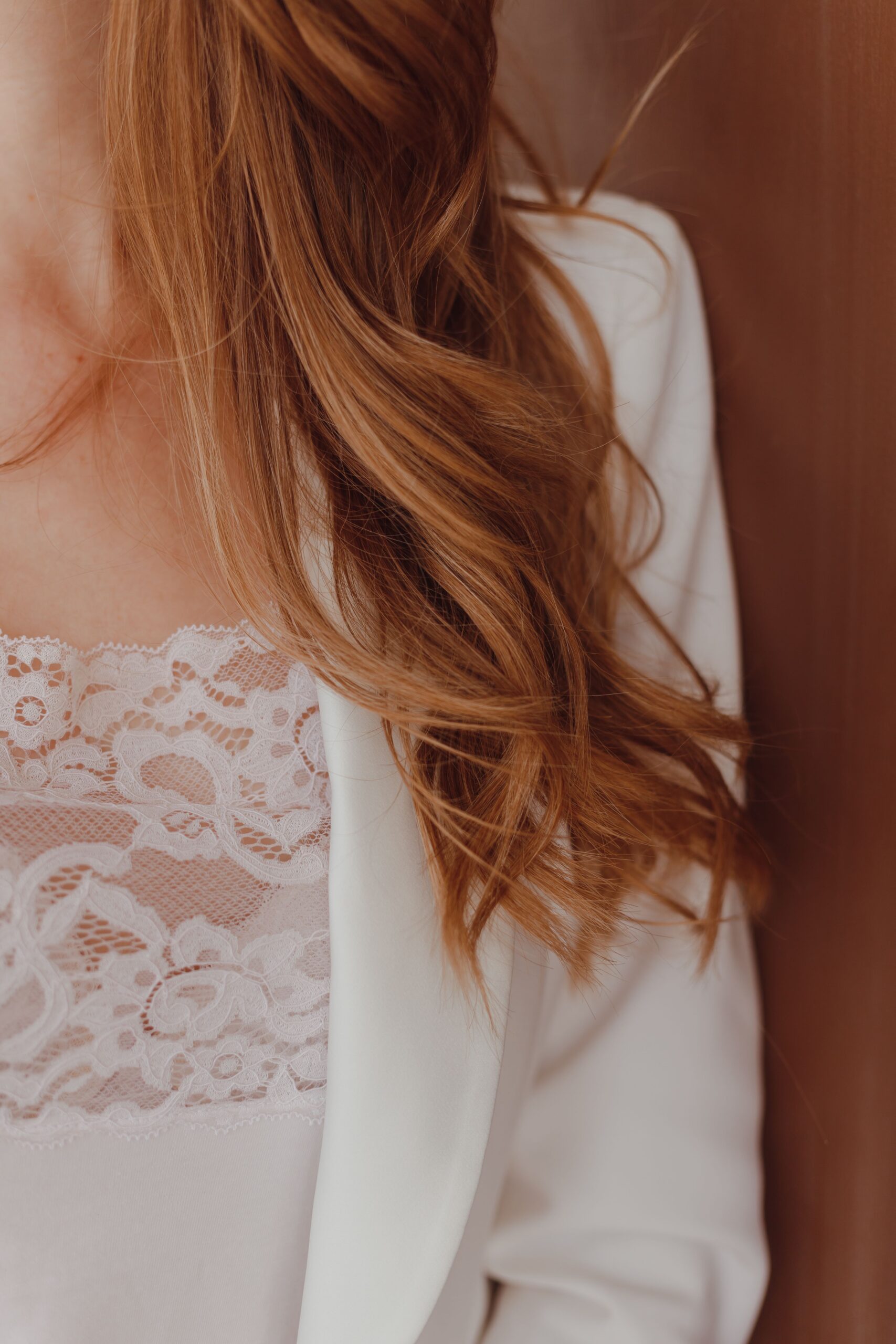 woman, auburn, wavy hair