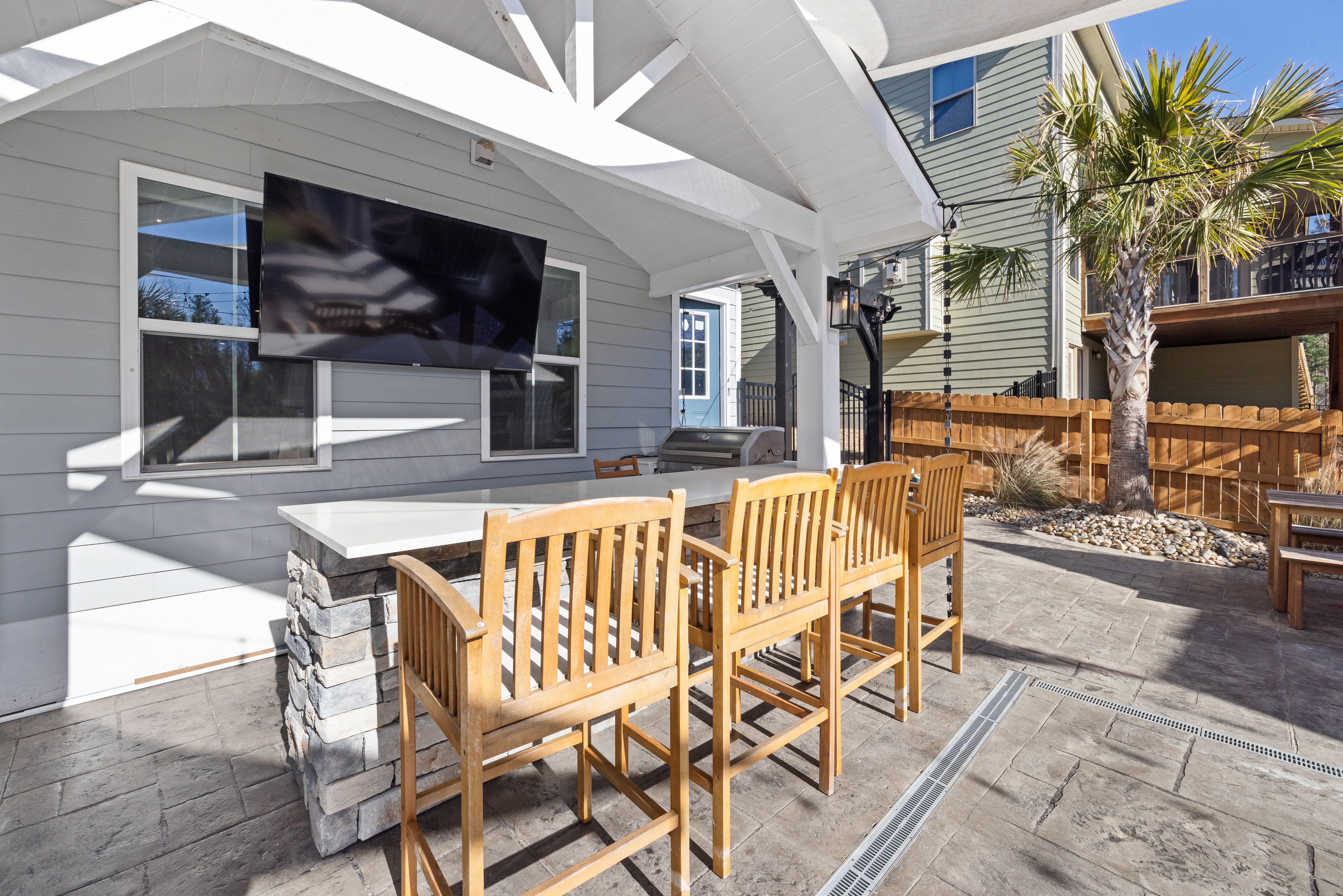 outdoor living area
